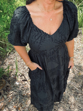 Polagram Black Textured Tiered Puff Sleeve Midi Dress