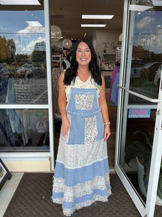 POL Lt Denim & Vintage Floral Overall Maxi Dress with Lace Trim – Stylish, Bohemian Chic Fashion Statement