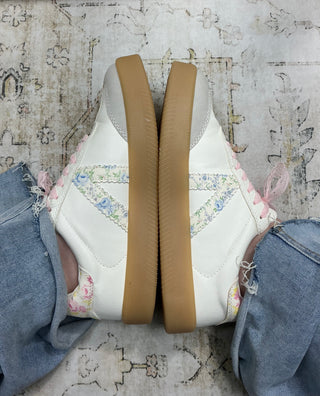 MIA Sneaker Axel White Floral Pink Lace Ribbons