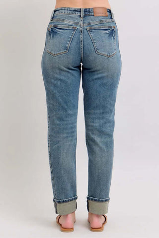 Judy Blue 88946 Mid Rise Vintage Wash Boyfriend Jeans showcasing comfortable fit and stylish distressed detailing.