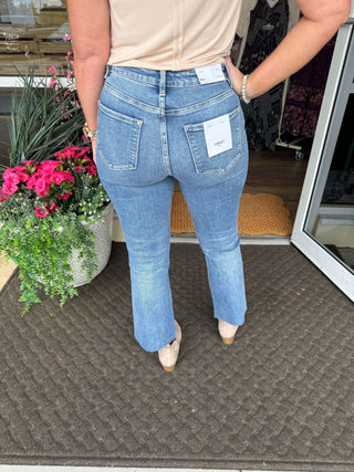 Lovervet T6206 High Waist Flare Crop Jeans, stylish and comfortable denim with a chic flared leg and cropped fit.