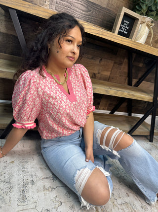 Staccato Pink Coral Geo Floral Short Slv Top