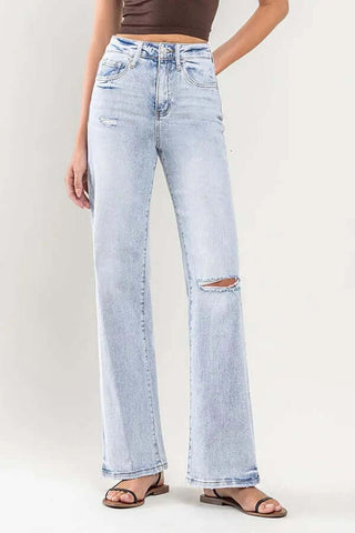 Lovervet V3217 90's Light Wash Straight Leg Jeans, featuring a trendy vintage design. Final sale offer.