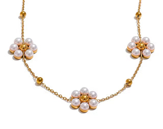 Lauren Kenzie Daisy Pearl Necklace