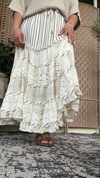 Alternate view of I Got a New One Natural Ruffle Skirt Easel
