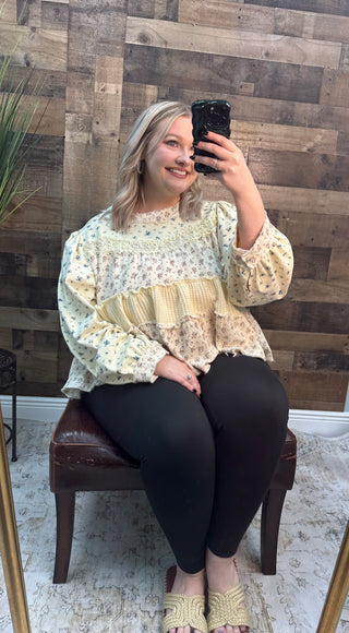 POL Ivory Ditsy Floral Tiered Ruffle Pearl Accent Top