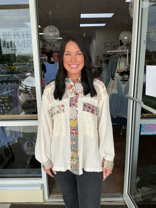 Elegant POL Ivory Gauze & Lace Pocket Top featuring intricate patchwork detail, perfect for adding a touch of boho-chic style.