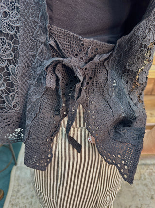 Like Love Black Lace Crochet Sleeveless Top