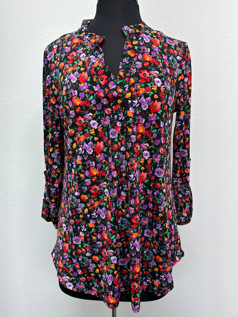 Dear Scarlett - Black Ditsy Floral 3/4 Sleeve Top - The Gypsy Belle Boutique