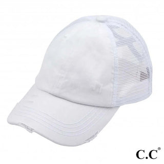 Stylish White Hat with Engraved Initial, High-Quality Design, Perfect for Personalized Fashion Statements