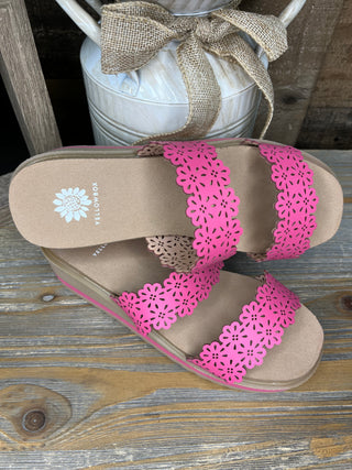 Alternate view of Yellowbox Airy Fuchsia Scalloped Edge Wedge Sandals
