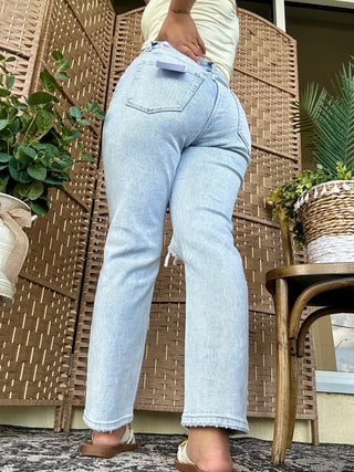 Alternate view of Vervet V2272 Light Wash Ripped Stretch Mom Jeans
