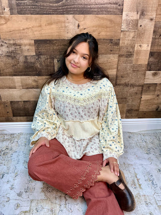 POL Ivory Ditsy Floral Tiered Ruffle Pearl Accent Top