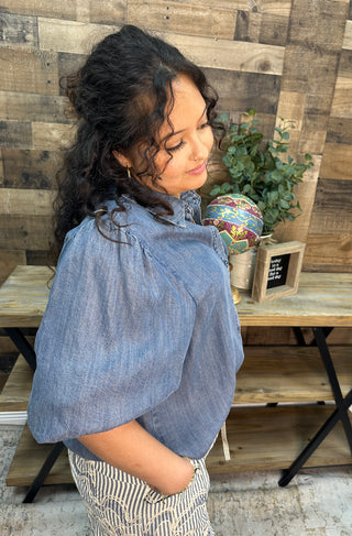 Alternate view of Easel Chambray Bubble 3/4 Slv Button Down Top
