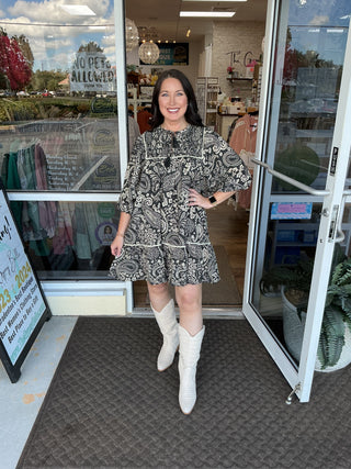 Umgee Black & Ivory Paisley Tiered Short Dress