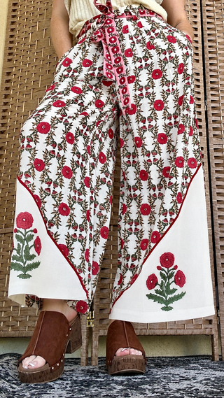 POL Poppy Peony Tie Belt Pant
