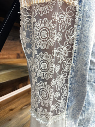 Alternate view of POL Acid Wash Denim, Lace & Stripe Barrel Leg
