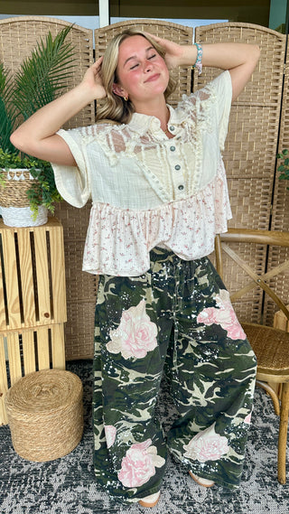 POL Hopeless Romantic Floral & Pearl Top
