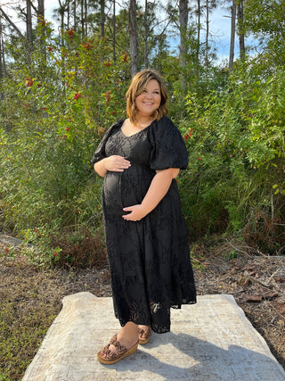 Polagram Black Textured Tiered Puff Sleeve Midi Dress