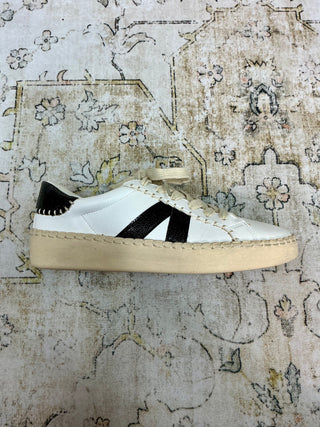 Corkys Friend Zone Sneaker White & Black