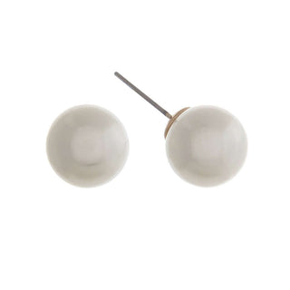 Elegant ivory pearl stud earrings with a lustrous finish, perfect for adding a touch of sophistication to any outfit.