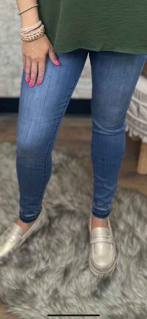 FINAL SALE Judy Blue - Dressed Like A Daydream  Pull On Released Hem Medium Wash Jeans - The Gypsy Belle Boutique