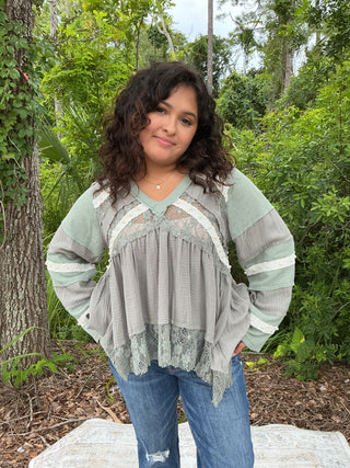 POL Ruffle Trim Lace Detail Long Slv Top (3 COLORS)