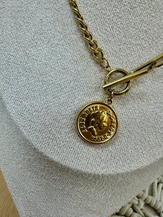 Alternate view of ChanSutt Pearls LILA NECKLACE
