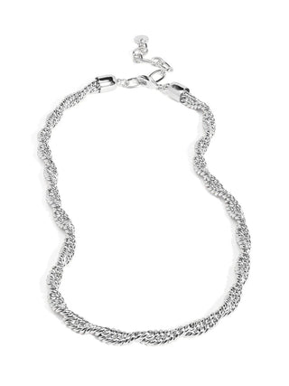 Silver braided twisted link necklace with lobster clasp closure.
