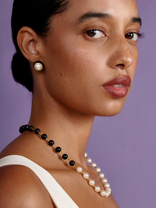 Alternate view of Black & White Pearl Magnetic Necklace
