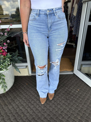 Lovervet LV1426 Light Wash 90’s Vintage Flare Jeans—Classic retro style with modern flared cut for an elegant look.
